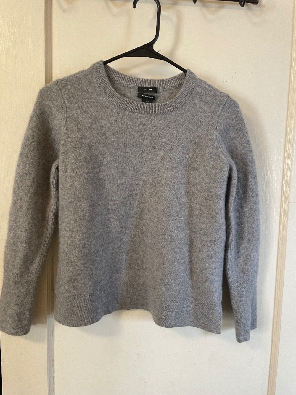 Cashmere crewneck